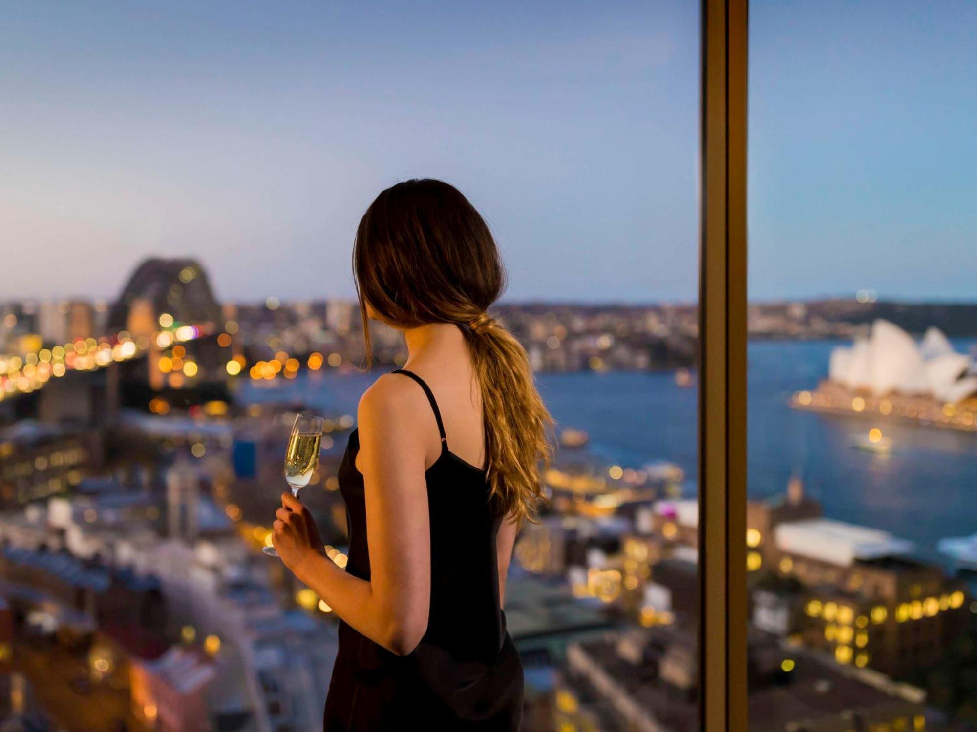 The Sebel Quay West Suites Sydney Exteriör bild View from a suite