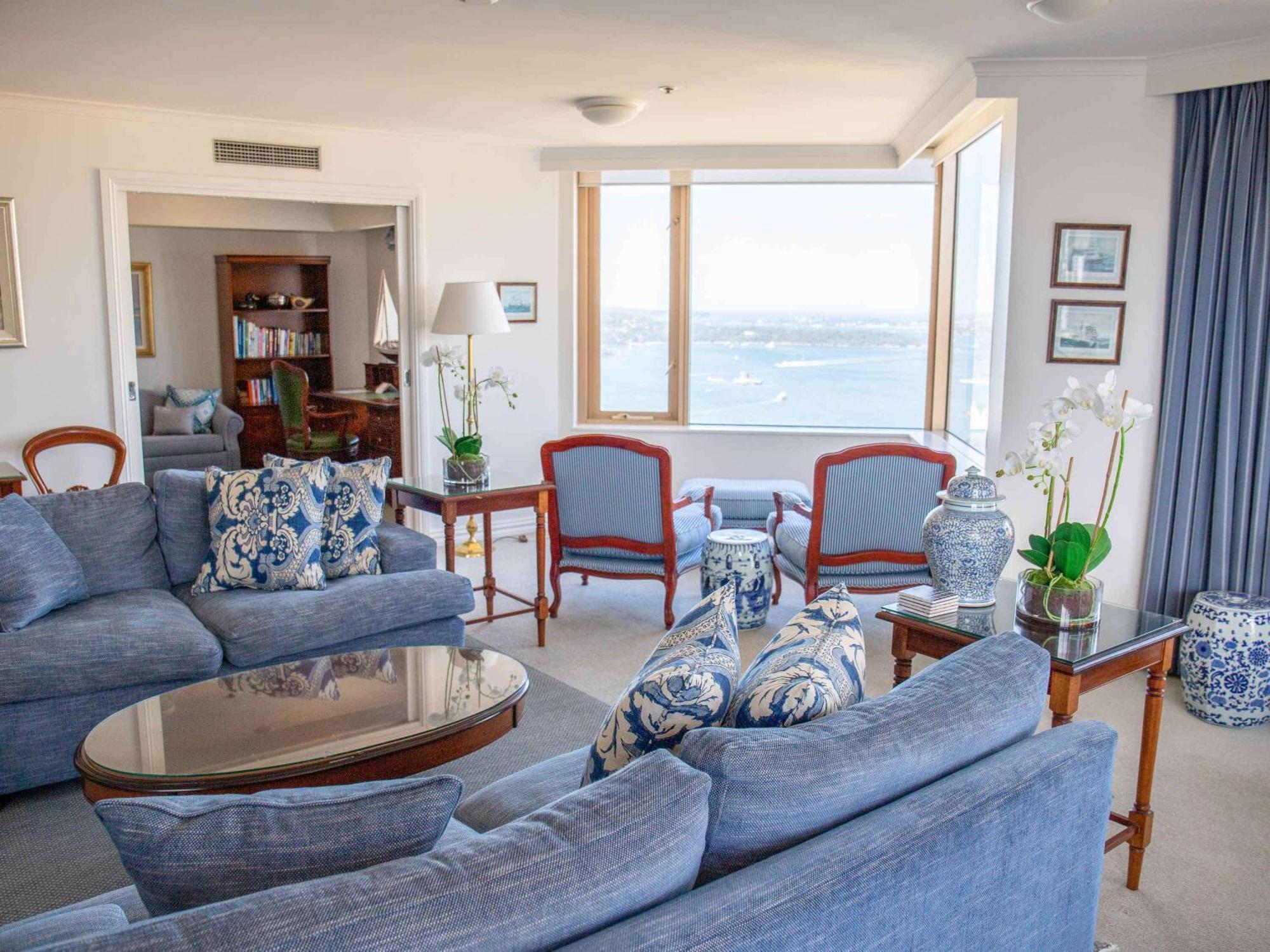 The Sebel Quay West Suites Sydney Exteriör bild The living room of the presidential suite